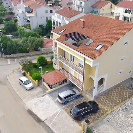 With Parking Space Biograd Na Moru, Biograd - 24164 דירה