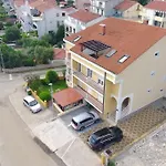 With Parking Space - 24164 Apartman