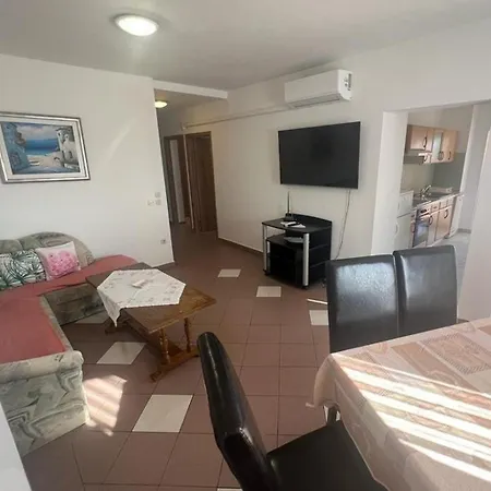 아파트 With Parking Space Biograd Na Moru, Biograd - 24164 *